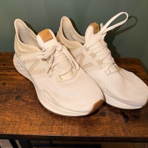 New Balance Fresh Foam Roav